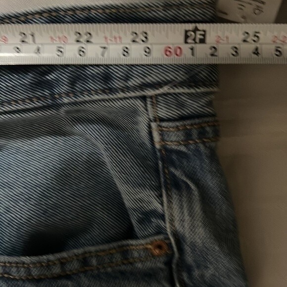 New Old Navy Plus High-Rise Button-Fly Slouchy Taper Ripped Ankle Jeans‌‌‌‌‌‌‌ - Picture 5 of 7